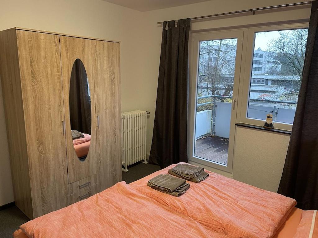 Bahnhofsnähe: Zentrale 3-zimmer Mit Balkon Wilhelmshaven