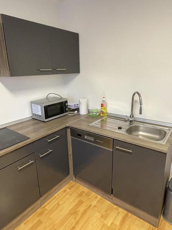 Apartment Bahnhofsnähe: Zentrale 3-zimmer Mit Balkon Wilhelmshaven