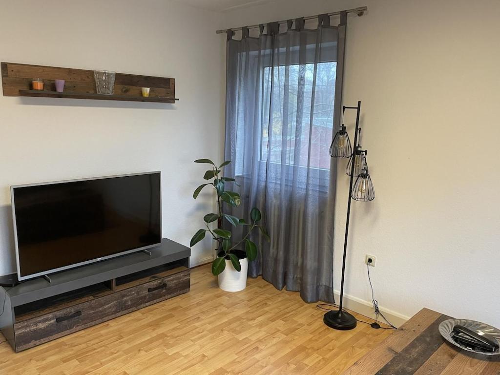 Bahnhofsnähe: Zentrale 3-zimmer Mit Balkon * Wilhelmshaven